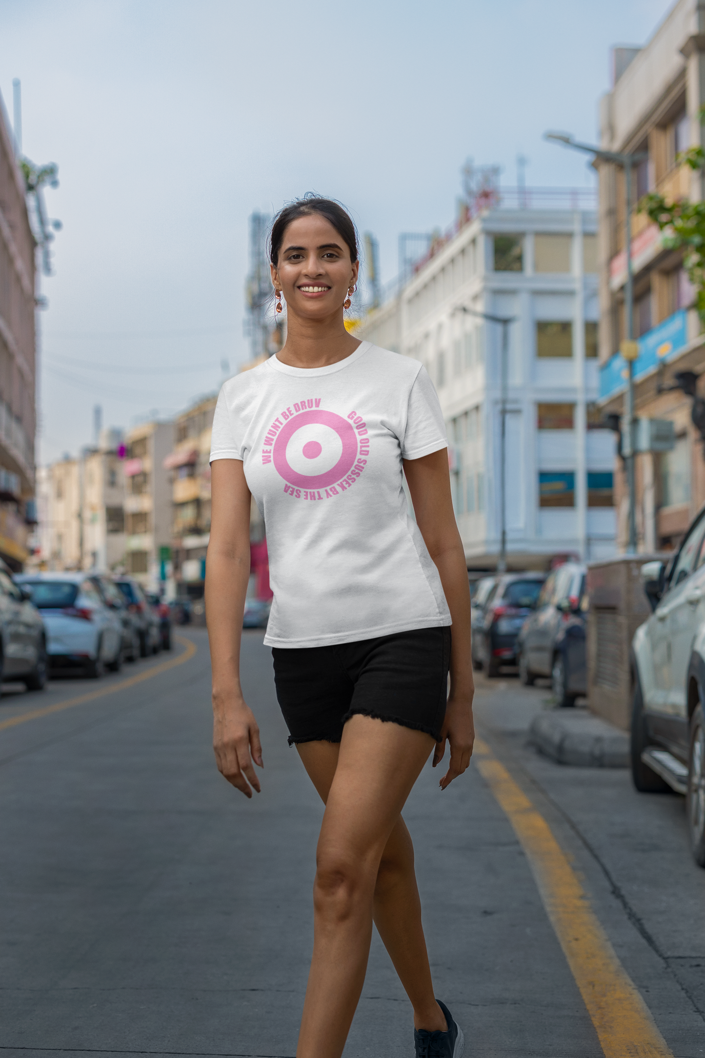 We Wunt Be Druv Roundel pink circle text Ladies T Shirt